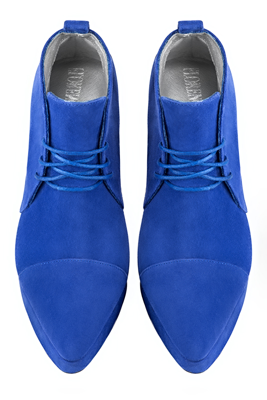 Electric blue women's ankle boots with laces at the front. Tapered toe. Very high slim heel with a platform at the front. Top view - Florence KOOIJMAN